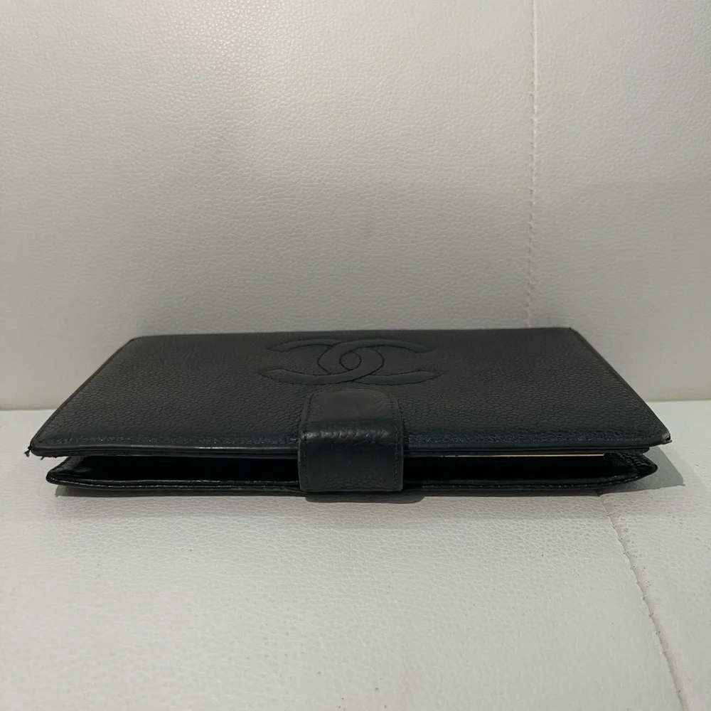 Authentic CHANEL Long Caviar Leather CC Bifold Flap Wallet - Picture 7 of 13